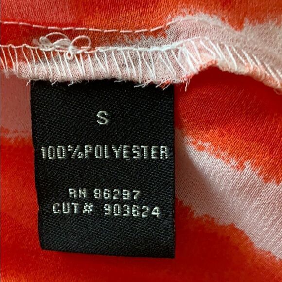 BCBGMaxAzria Red and White Top - Picture 10 of 10